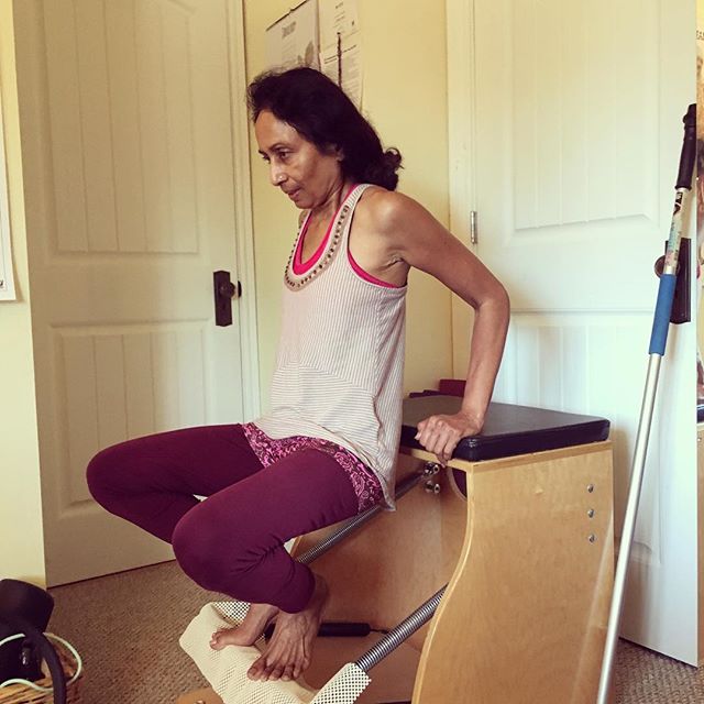 Arms today🏼 Working on the Wunda chair this morning. Heavy springs here to support the body weight.  Major tricep work on this one. Keep heels to the toosh.  No movement from the waist down. Bend the elbows and straighten, bend and straighten. Get it️ Also great for posture because it opens the chest and clavicle.  Trivia: Did you know the clavicle is the only long bone in the body that lays horizontally? Truth #wundachair #chairpilates #homestudio #arms #triceps #posture #standproud #chest #clavicle #livermore #gracefulpilates #pilates